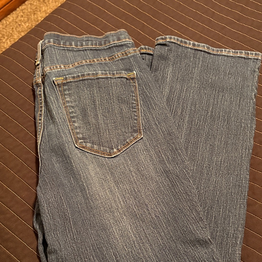 Old Navy Women's Boot Cut Jeans - Medium Wash Blue